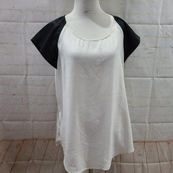 Express black sleeves zipper in top middle back - Picture 2 of 10